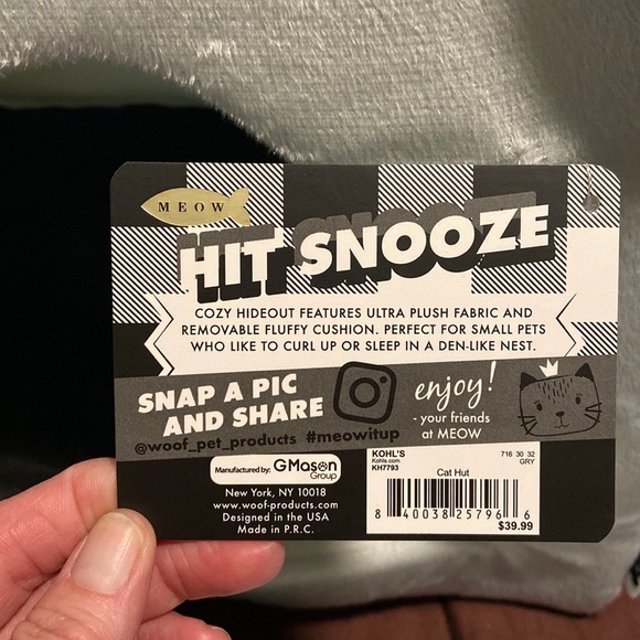 Cat Hut.  Small Pet Bed. Meow Brand. NWT! - Picture 9 of 10